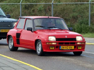 Renault R5 Turbo car